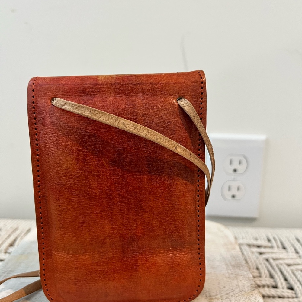 Vintage Tie Dye Stylish Tan Leather Crossbody Bag - Picture 7 of 12